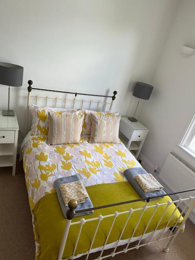 Tree Tops Apartment In Tunbridge Wells Eksteriør billede